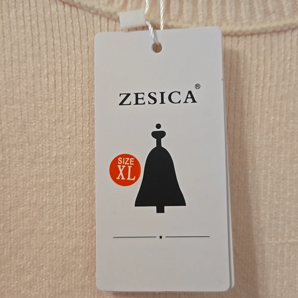 Zesica Cream Sweater Size XL - Picture 3 of 8